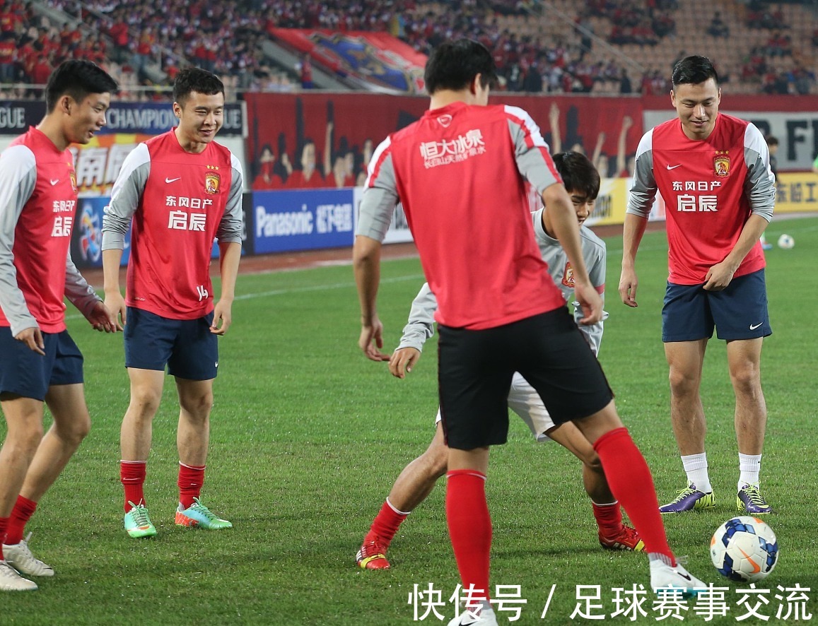 博洛尼亚总监：我们对球队表现满意，但现实地看不认为能争冠（博洛尼亚总监：对球队表现满意，但理性看仍难争冠）