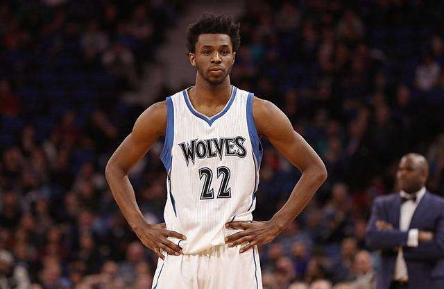 陈晋一妹妹代表香港队参加全运会空手道业余组，并最终夺冠（陈晋一之妹代表香港队征战全运会空手道业余组，夺冠）