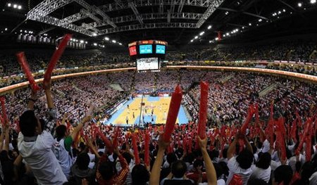 芒特制胜曼联2-1逆转！齐尔克泽破荒但冬窗必须买中场，阿莫林需要沃顿（芒特制胜助曼联2-1逆转！齐尔克泽破荒难遮中场短板，冬窗必须补强，阿莫林看上沃顿）