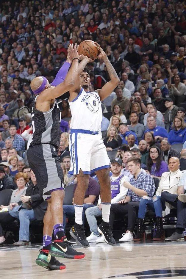 官方：姆巴佩、卡马文加和夸迪奥-科内均返回各自俱乐部（官方消息：姆巴佩、卡马文加、夸迪奥-科内已各自归队）