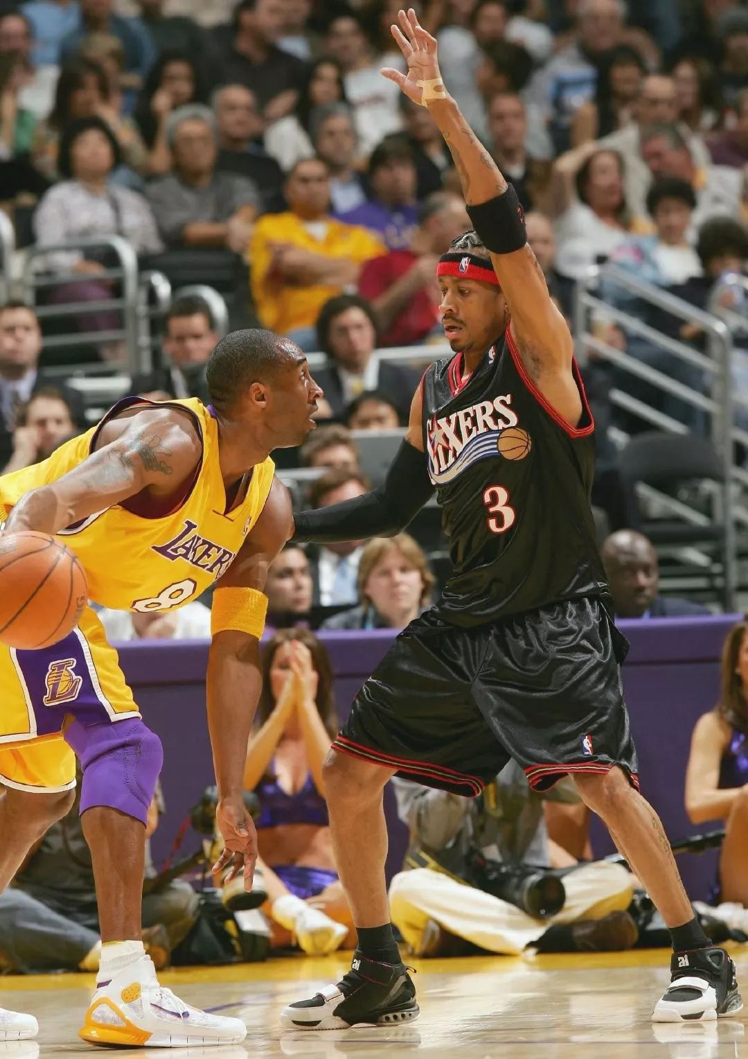 篮球湖人今日调整轮换，新阵容效果显著（湖人今日调整轮换，新阵容立见成效）