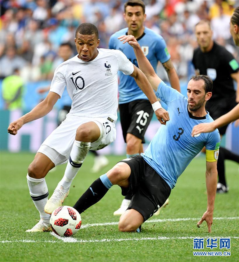 马丁内斯：C罗的价值绝不仅限于辉煌的过去，更立足于当下（马丁内斯：C罗的价值不止于昔日荣光，更在当下闪耀）