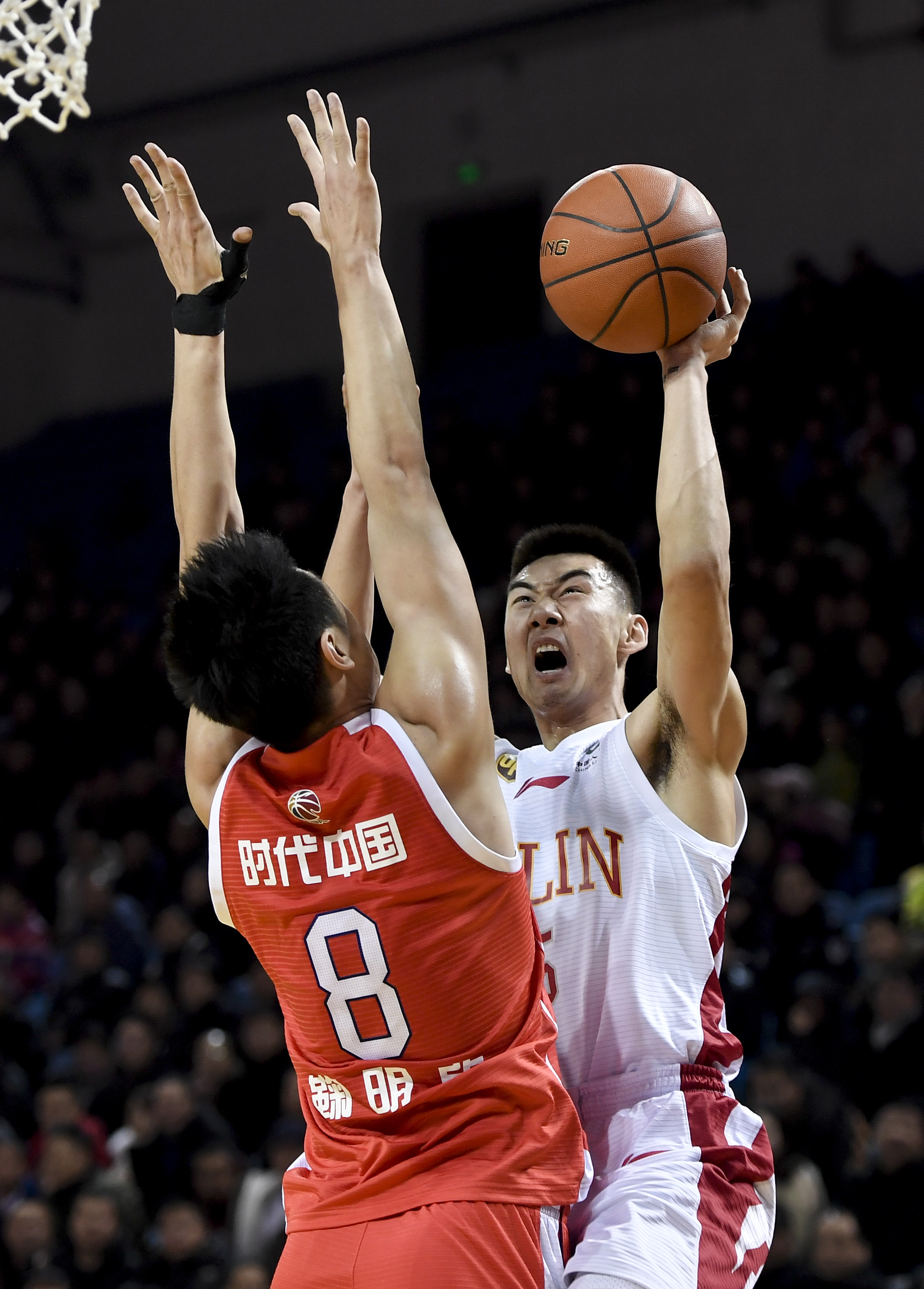 李章洙回渝参加足协杯夺冠25周年纪念赛，感慨儿子当年才初中（李章洙重返重庆出席足协杯夺冠25周年纪念赛，感叹儿子当年仍在读初中）